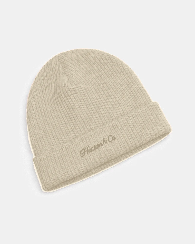 beanie_cream_bg_same